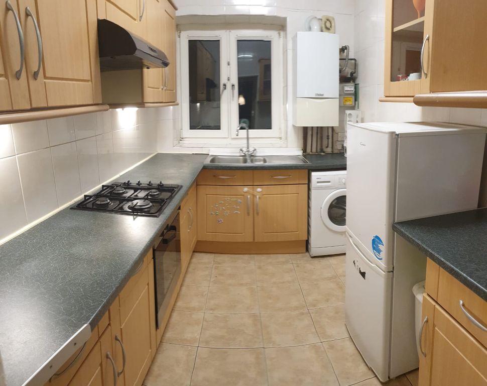 Property photo 1 of 3