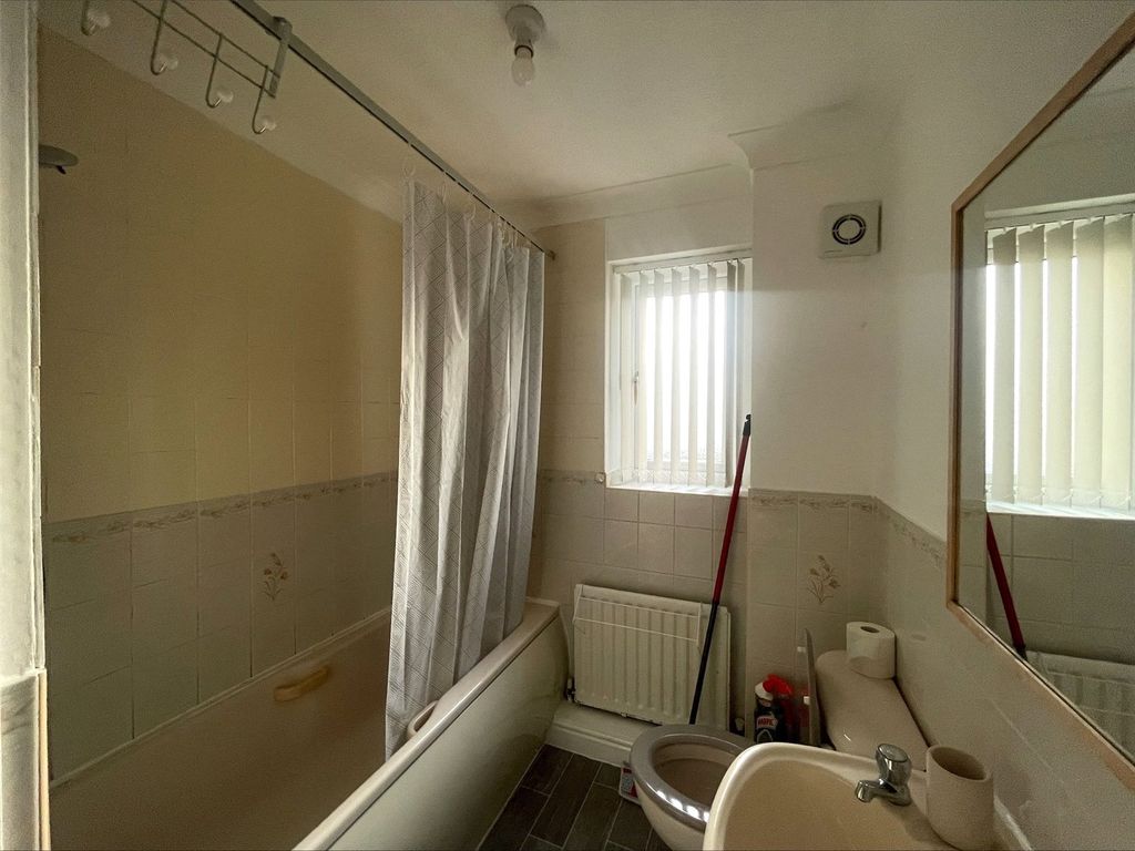 Additional image 9 of 2 bed flat for saleThe Green, High Shincliffe, Durham DH1
