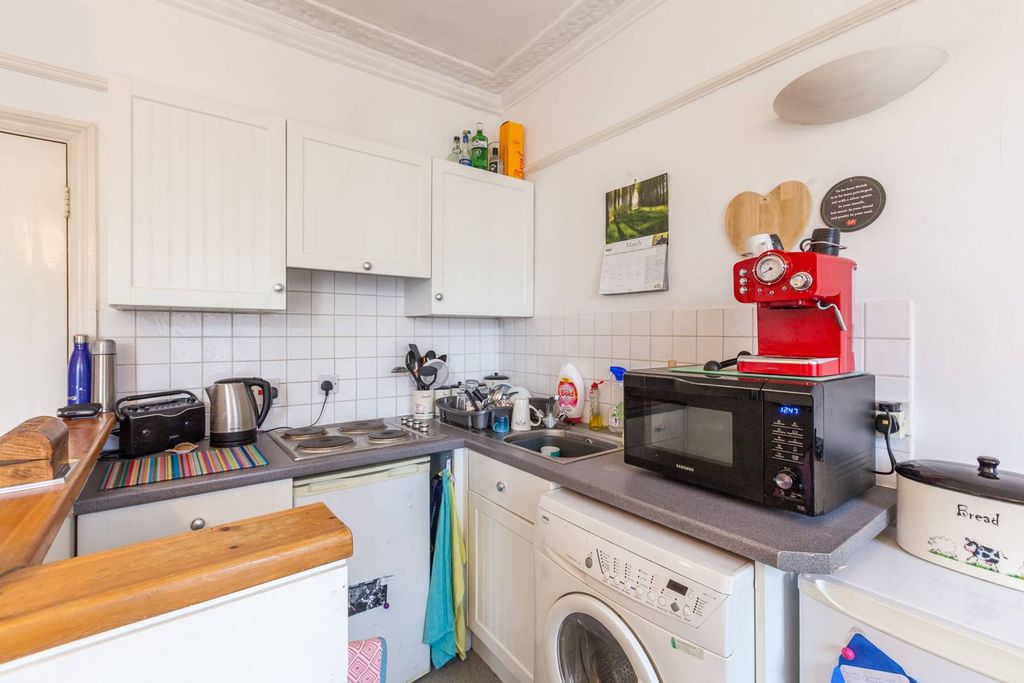 Property photo 1 of 4