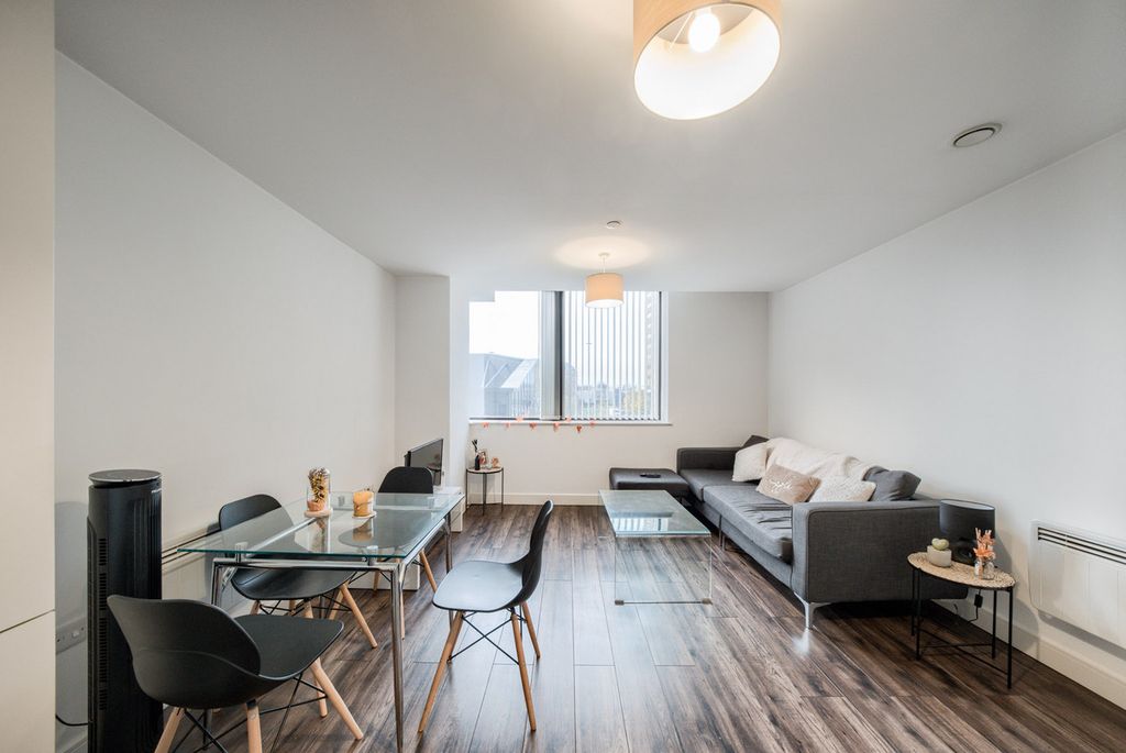 Property photo 2 of 12