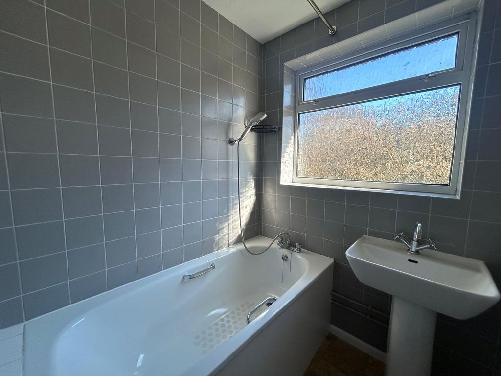 Property photo 3 of 8 Picture No. 05