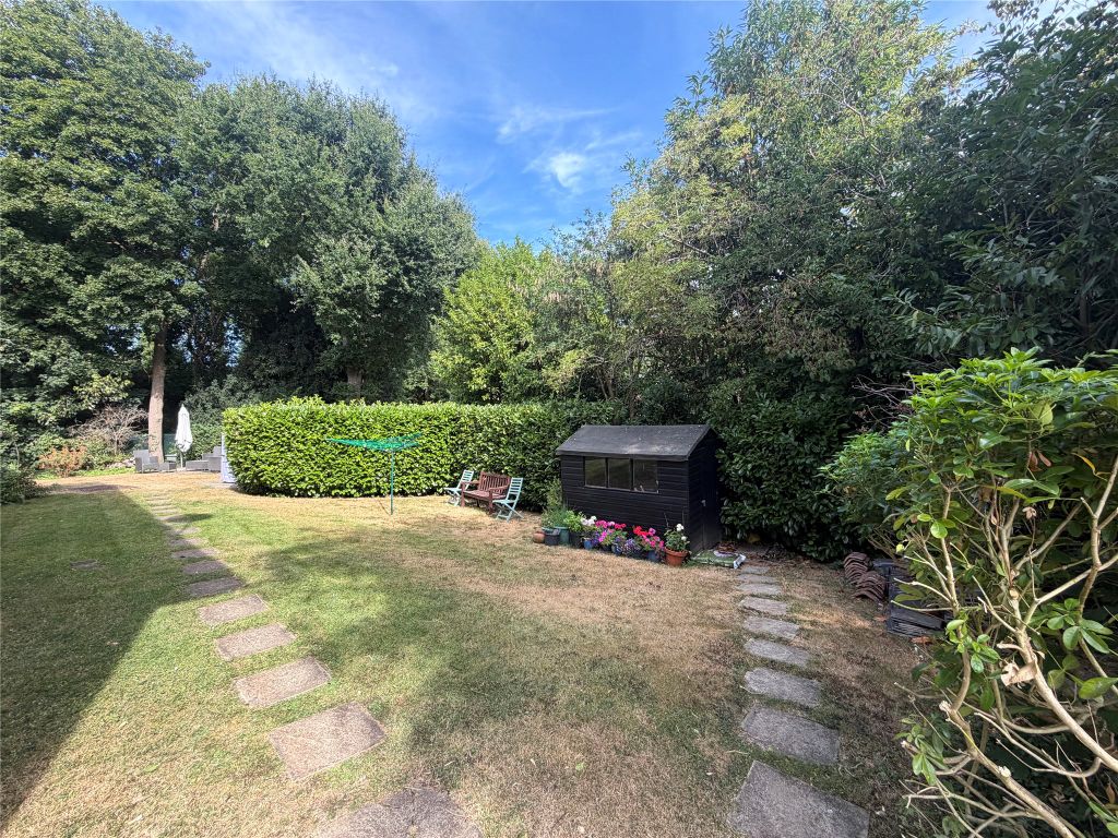 Property photo 2 of 7 Picture No. 11