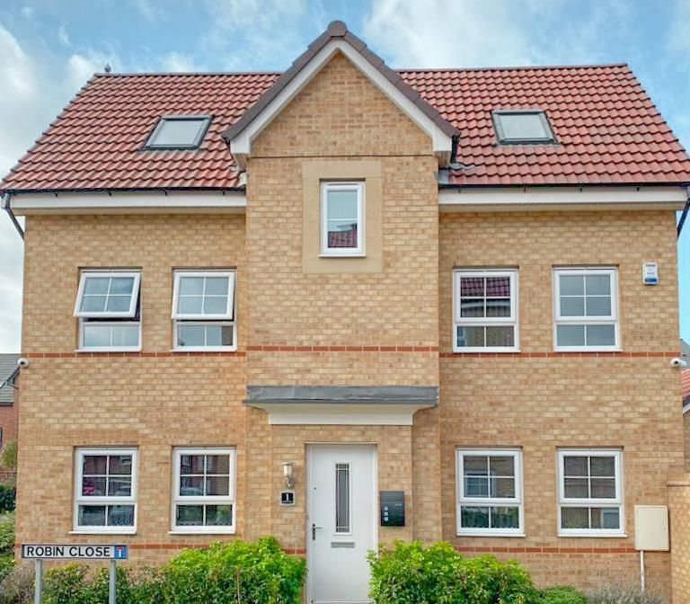 Property photo 1 of 11