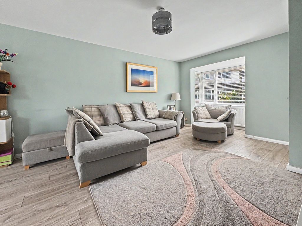 Property photo 3 of 13 3 - Living Room