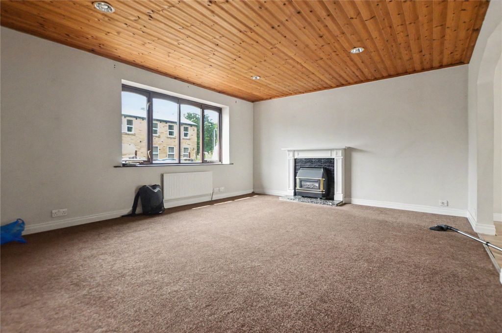 Property photo 3 of 19 Picture No. 10