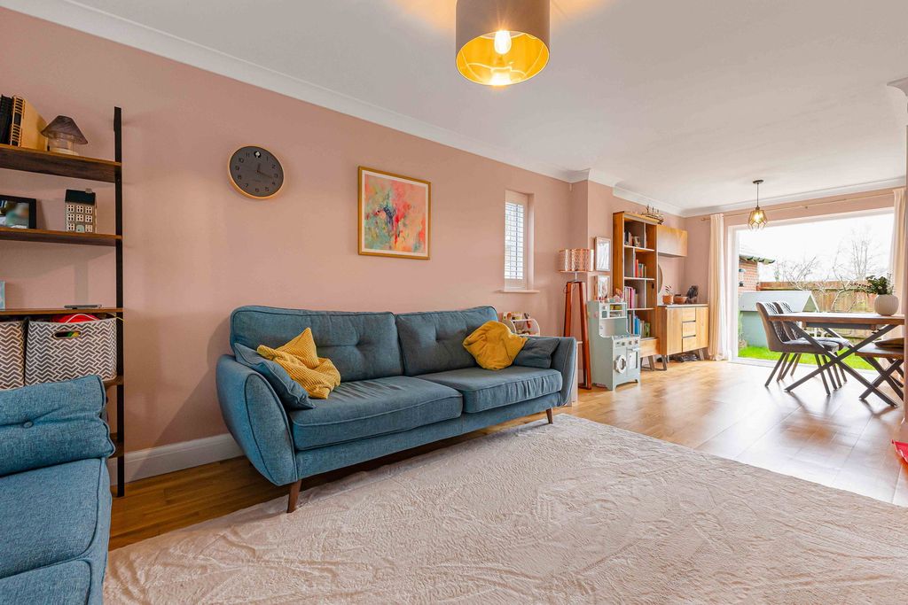 Property photo 3 of 59