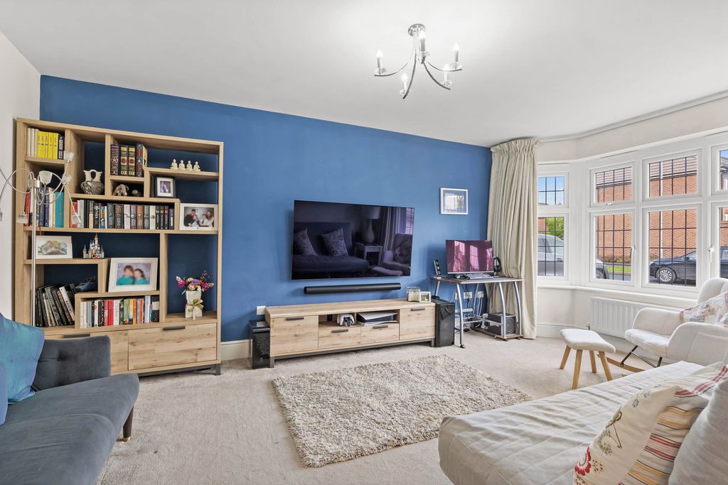 Property photo 3 of 16