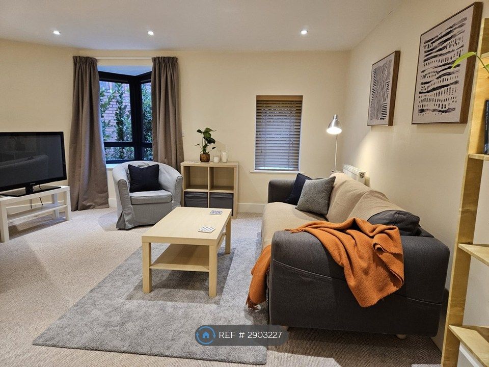 Property photo 1 of 5
