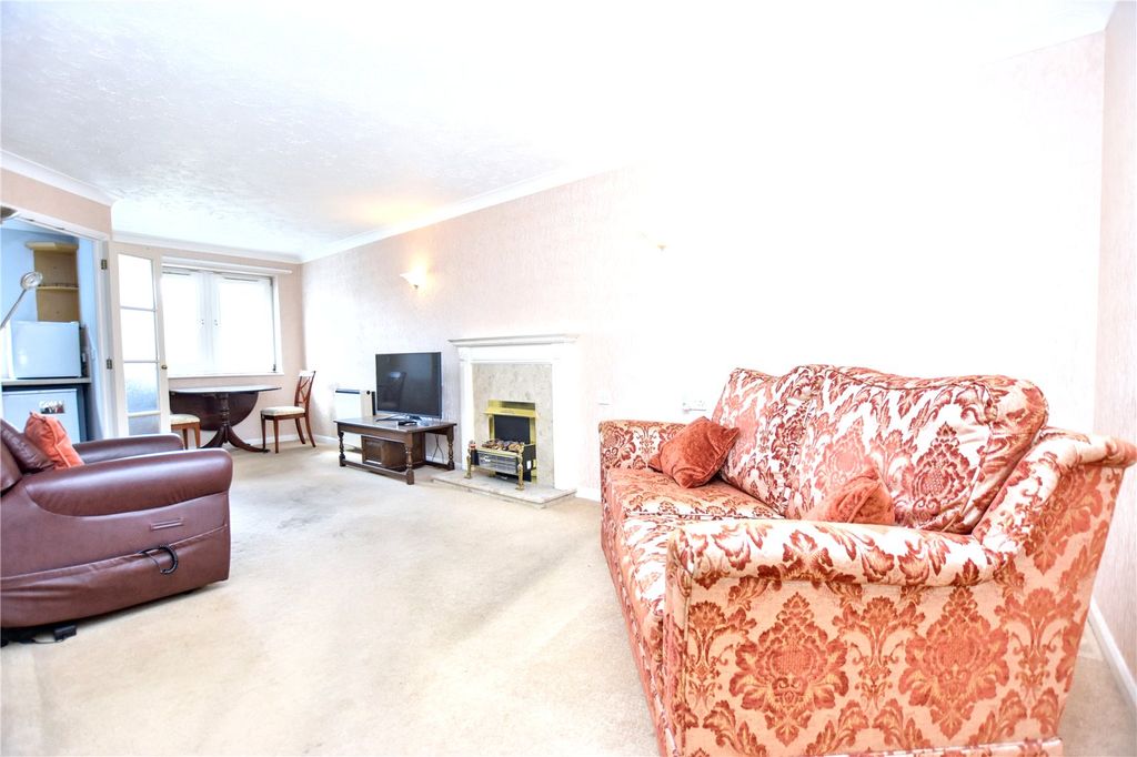 Property photo 3 of 9 Picture No. 01