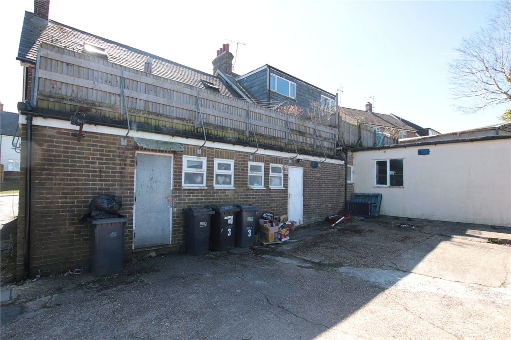 Property photo 3 of 3 Picture No. 04