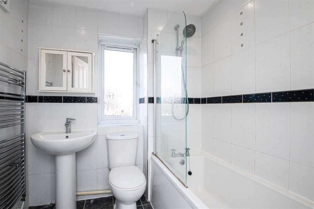 Property photo 3 of 13 37_9.Jpg