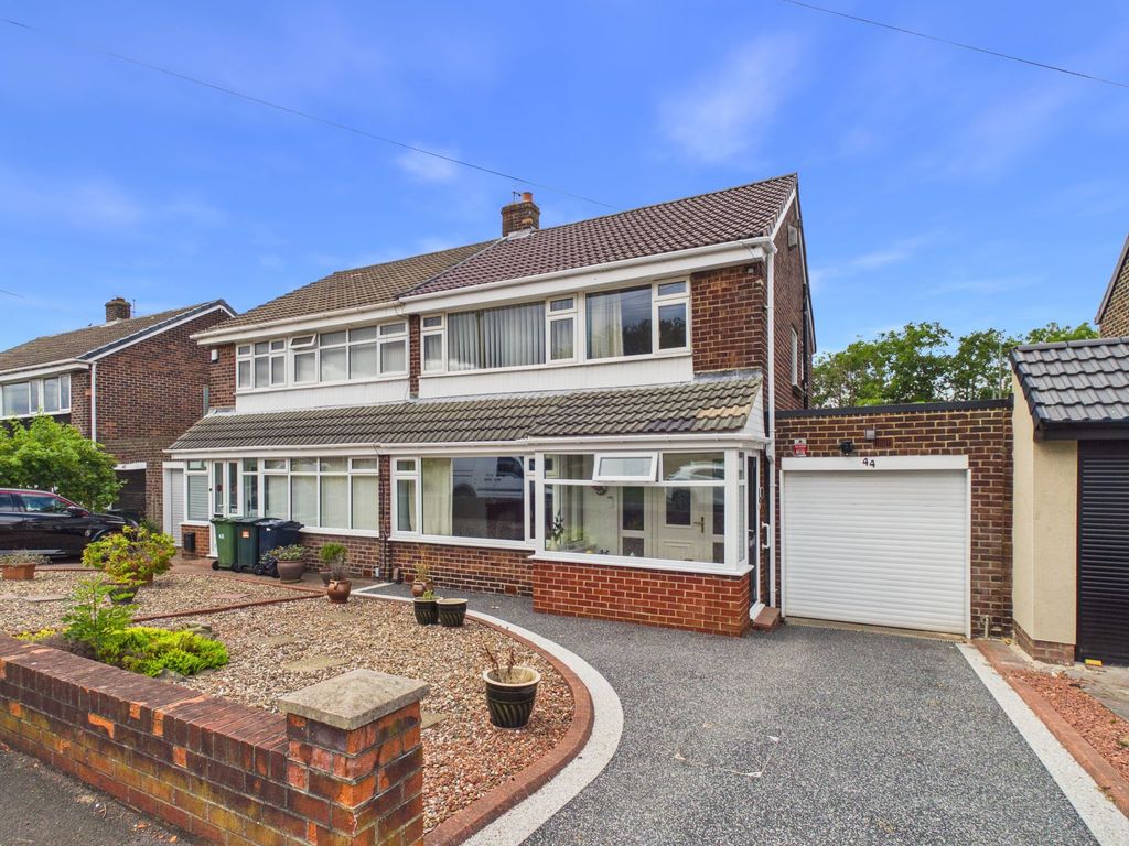 Property photo 1 of 14 External