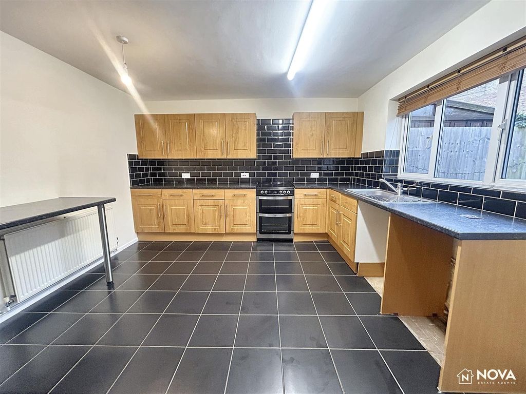 Property photo 3 of 12 Img_4805.Jpg