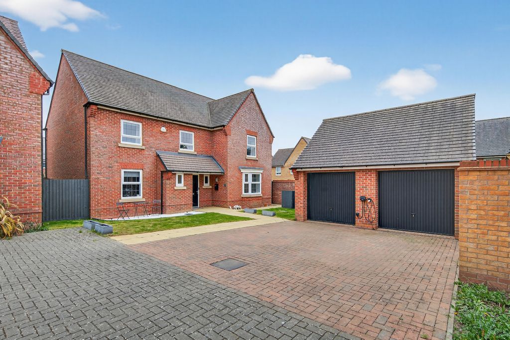 Property photo 1 of 38
