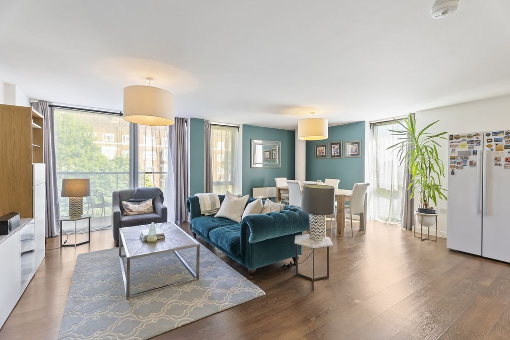 Property photo 1 of 17