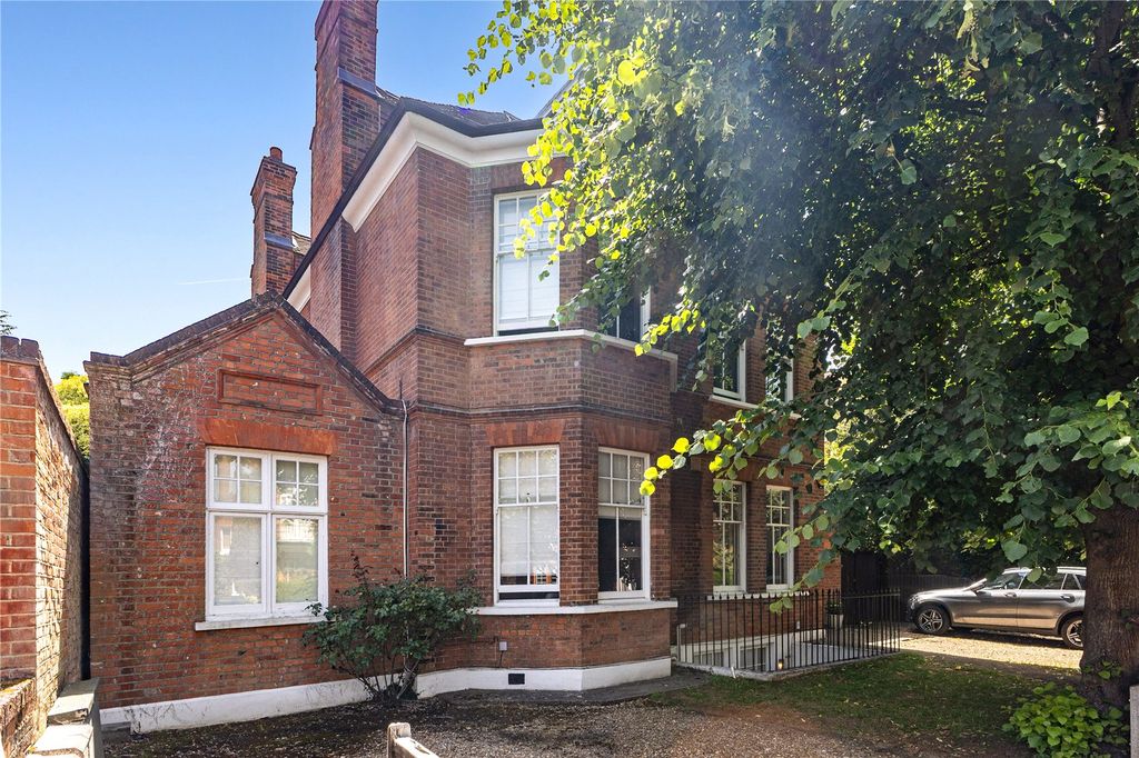 Property photo 1 of 19 Keswick Road