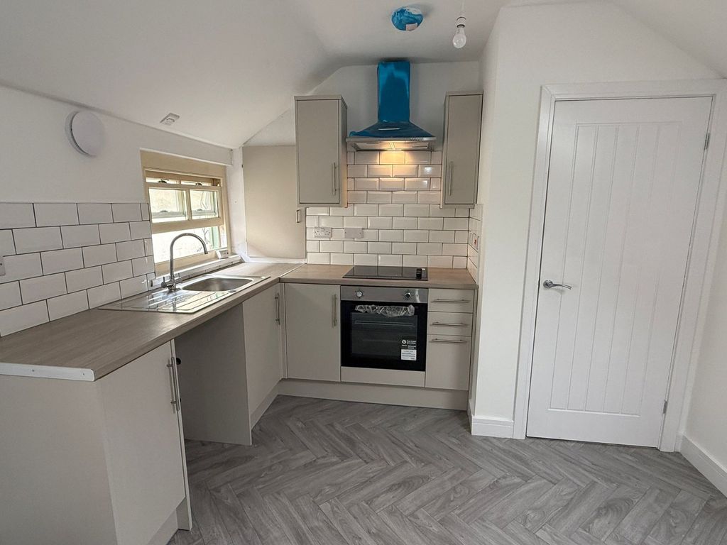 Property photo 2 of 7 Picture No. 06