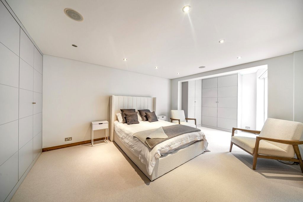 Property photo 3 of 12 Picture No. 04