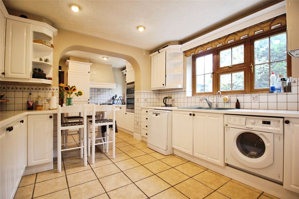 Property photo 3 of 19 Picture No. 13