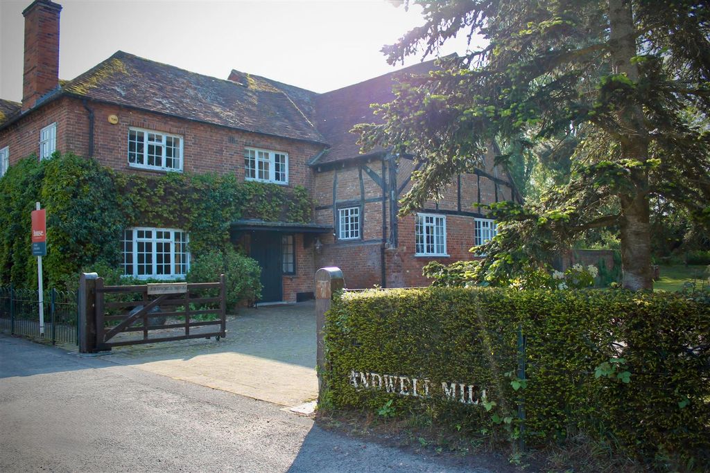 Additional image 25 of 5 bed detached house for saleAndwell Lane, Andwell, Hook, Hampshire RG27