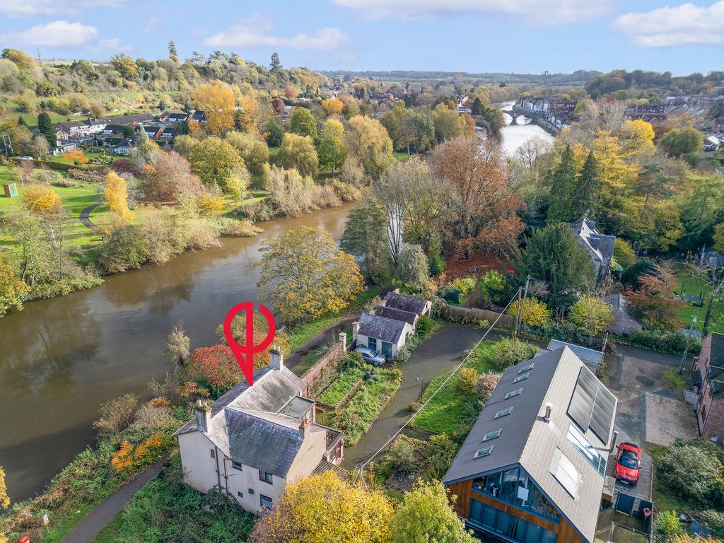 Property photo 2 of 35