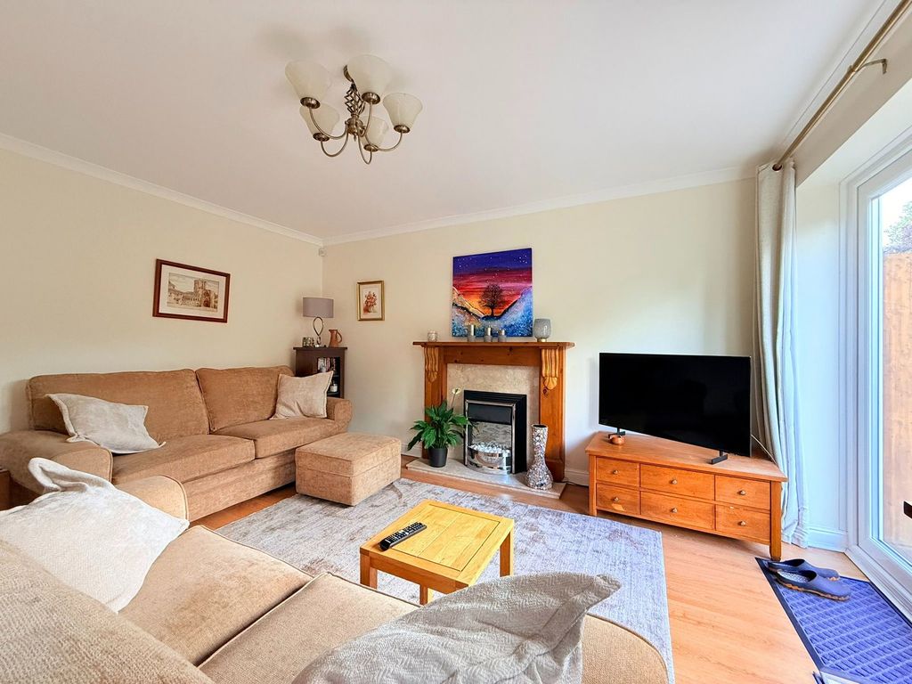 Property photo 3 of 14