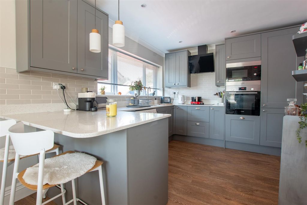 Property photo 3 of 15 Dsc_8154-Hdr.Jpg