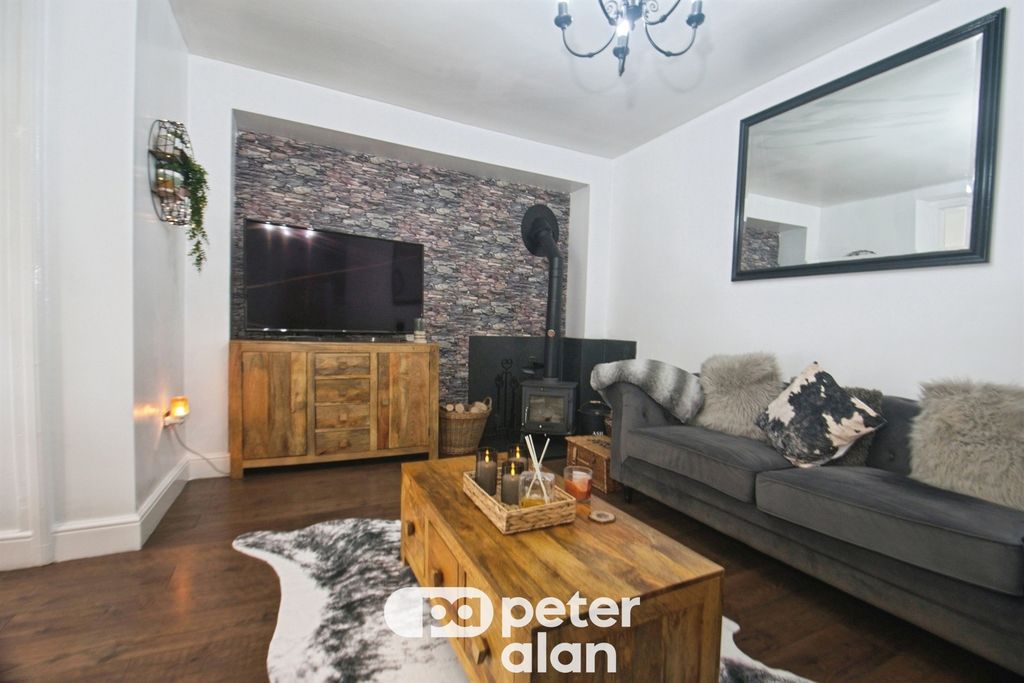 Property photo 3 of 30