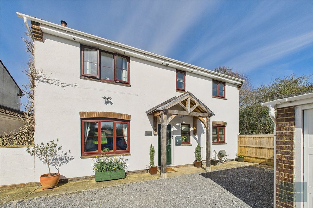 Property photo 1 of 33 Picture No. 05