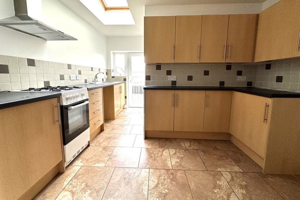 Property photo 3 of 10 Gallery