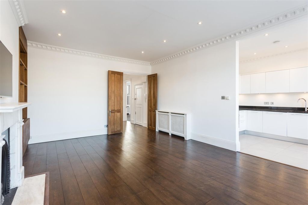 Property photo 2 of 8 Reception Room