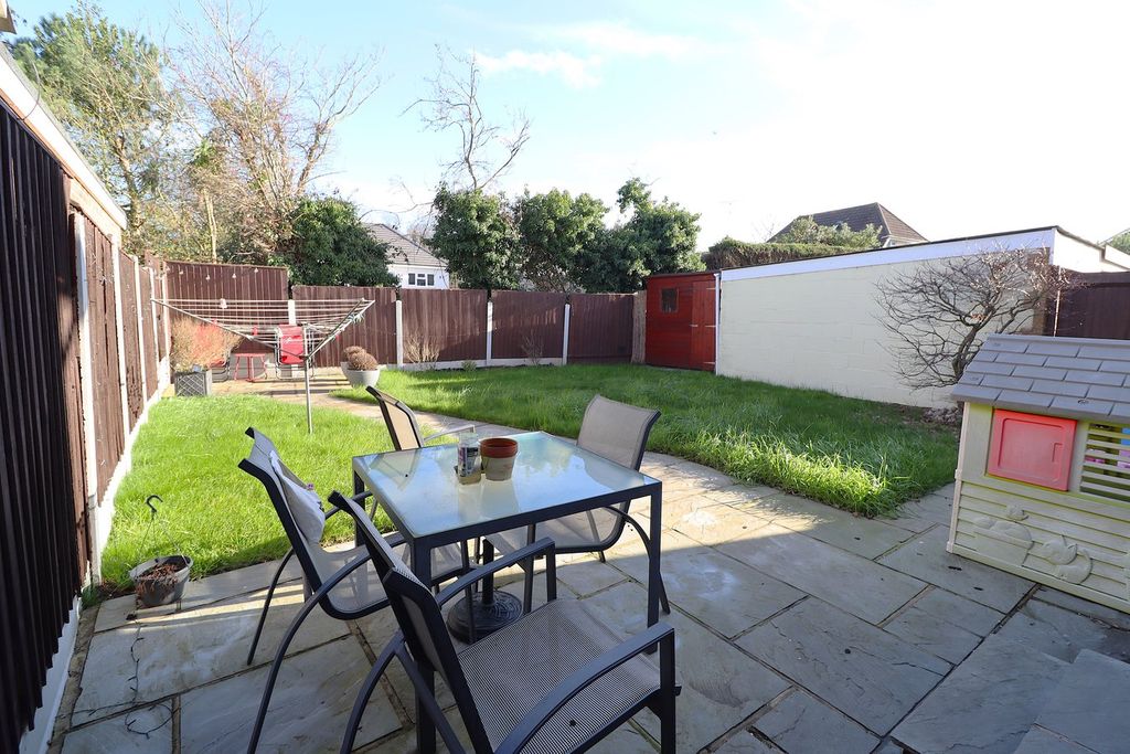 Property photo 3 of 16