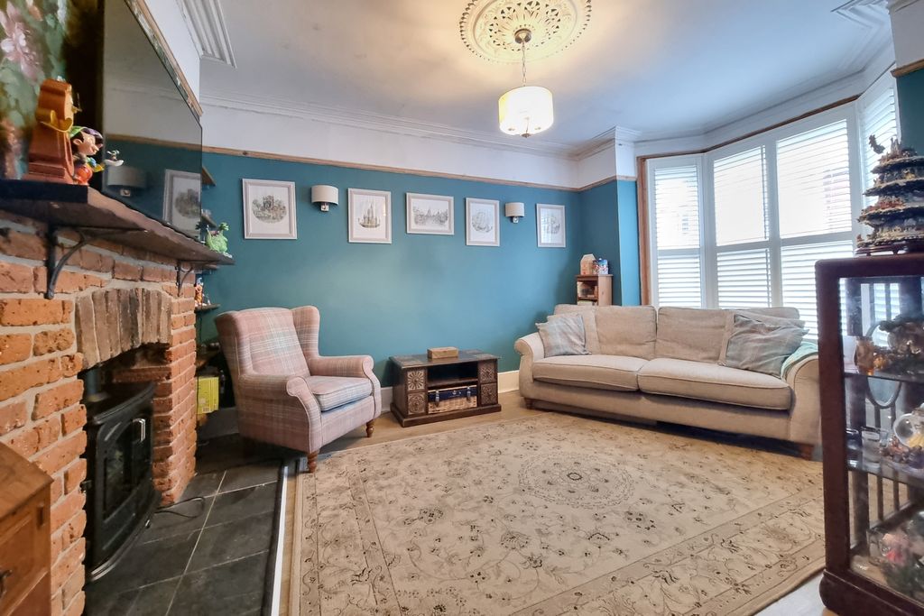 Property photo 2 of 18 20250926_145921