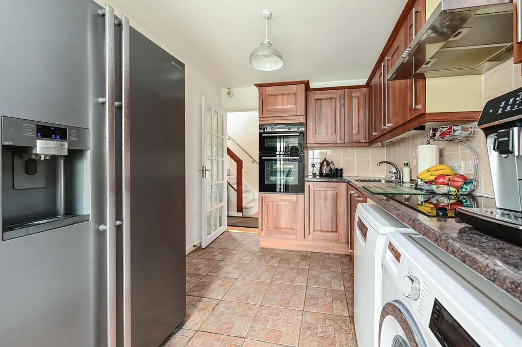 Property photo 3 of 12 Kitchen/Dining Room