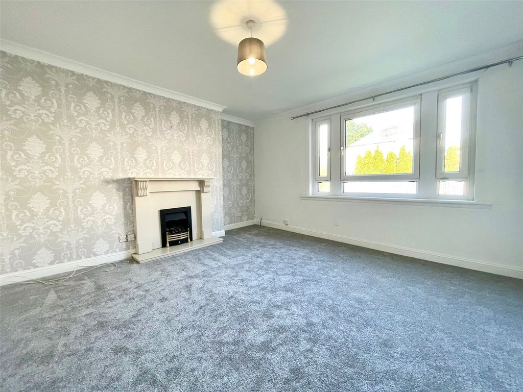 Property photo 2 of 17 Picture No. 10