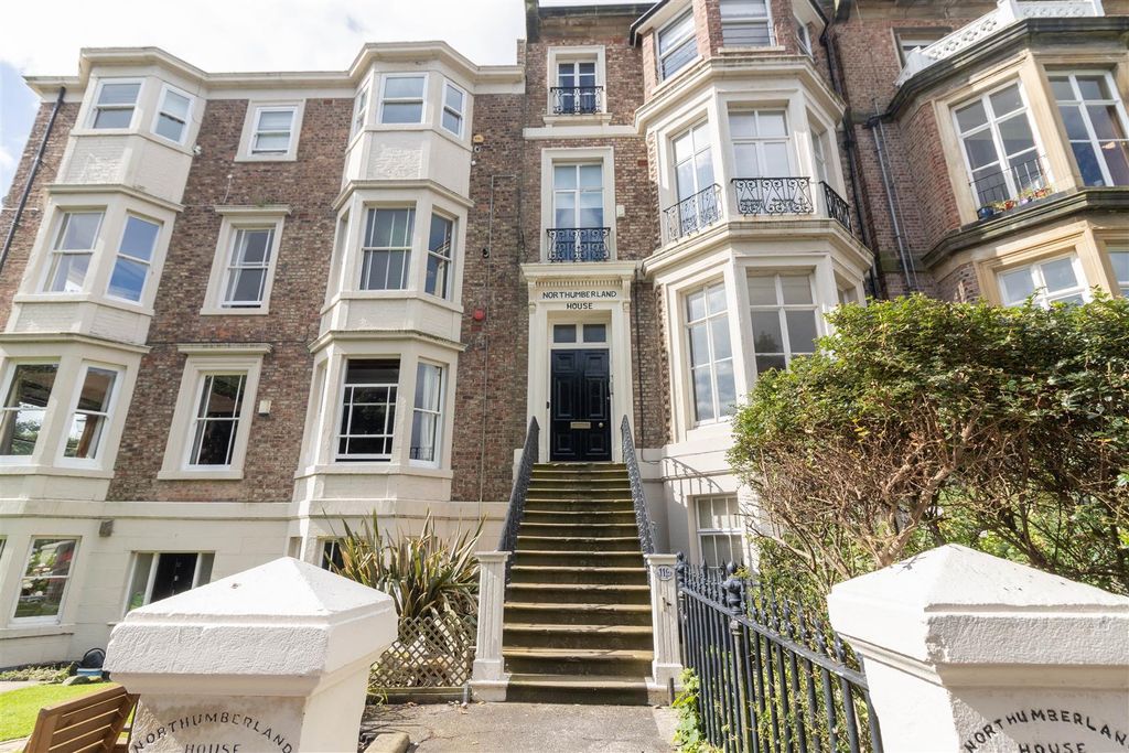 Property photo 1 of 13 Front External