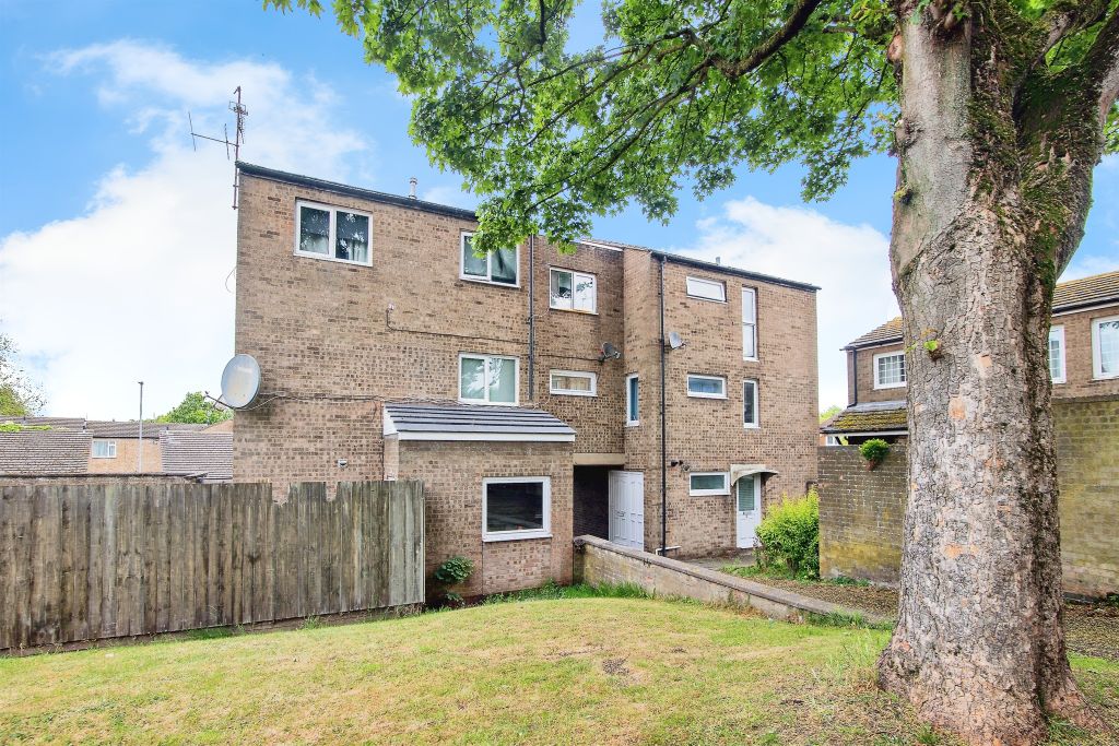 Property photo 2 of 18