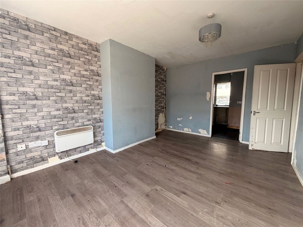 Property photo 2 of 7 Picture No. 06