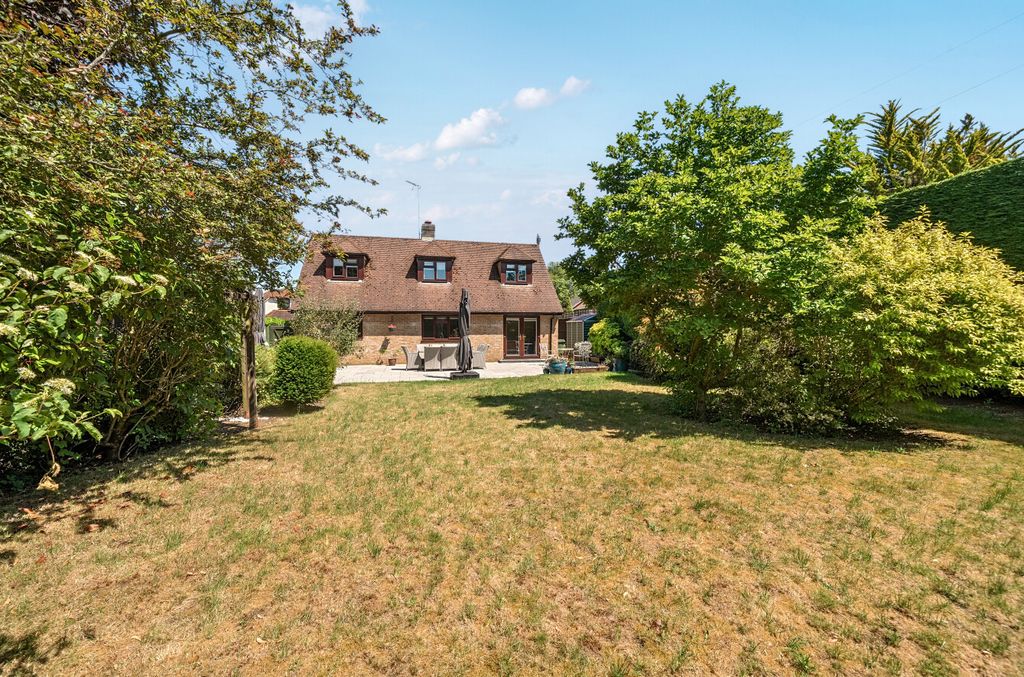 Property photo 2 of 18 1459843-9-6A16Eab...