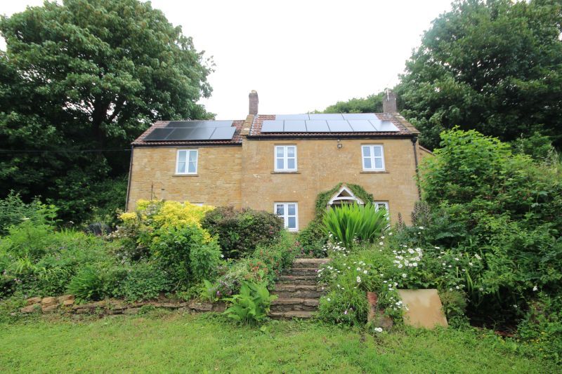 Property photo 1 of 42