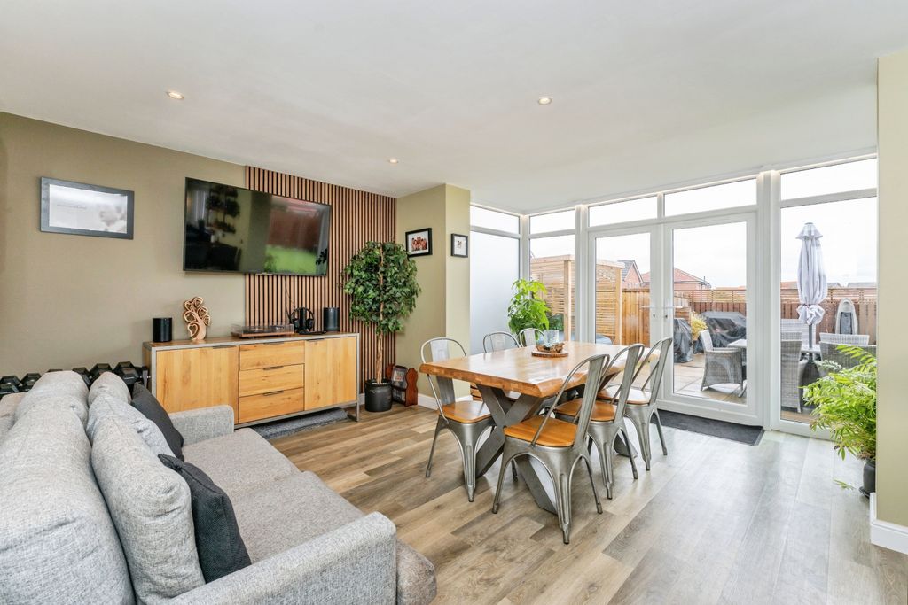 Property photo 3 of 15 Open Plan Living