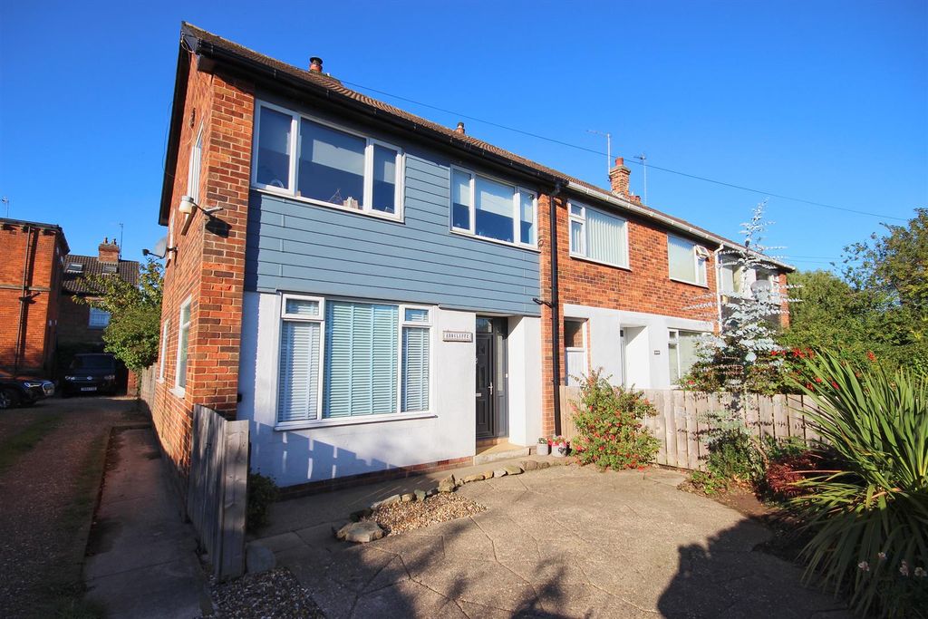 Property photo 1 of 27 Accommodation