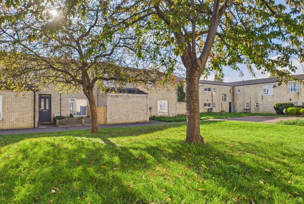 Property photo 2 of 20 Cam02545G0-Pr0511-Still003