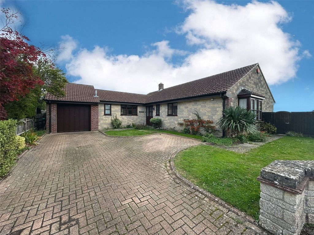 Property photo 1 of 11 Picture No. 24