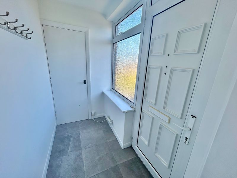 Property photo 2 of 11 Photo 8