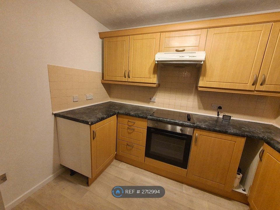 Property photo 2 of 7 Kitchen