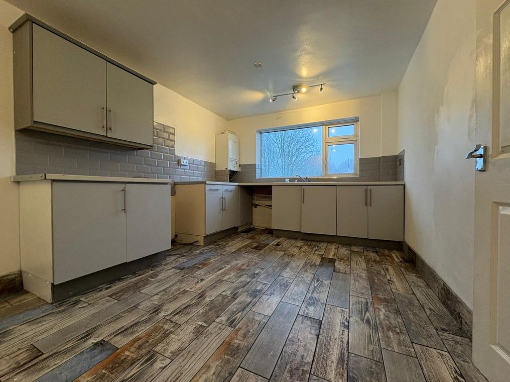 Property photo 2 of 9 Image