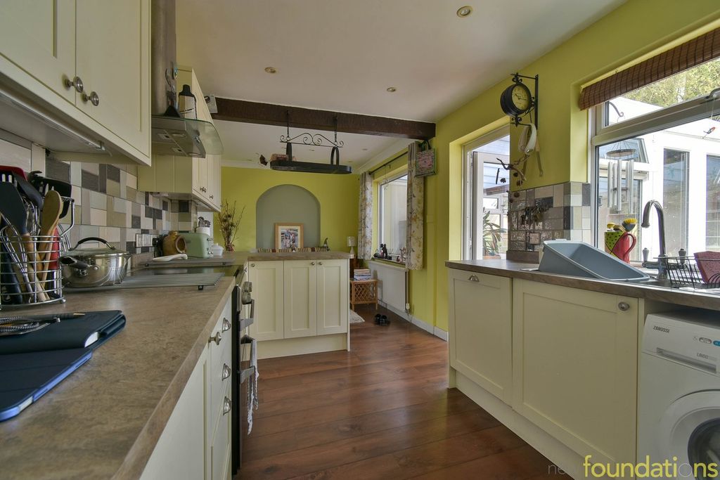 Property photo 3 of 24