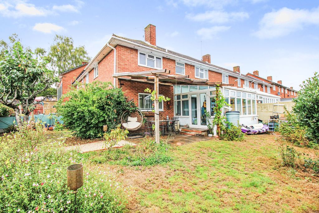 Property photo 1 of 30