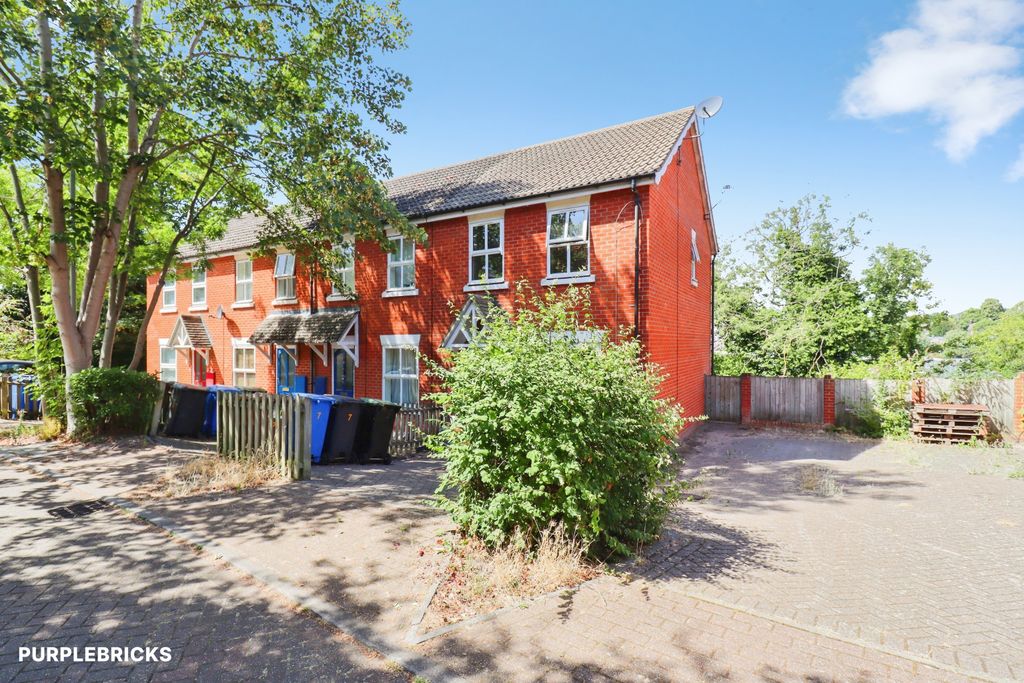Property photo 1 of 20